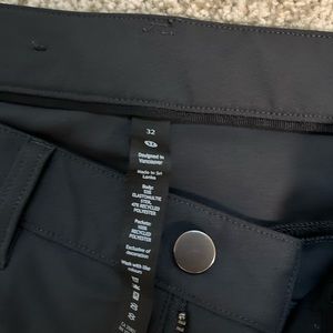 Lululemon ABC Five Pocket Classic. 32x32. Obsidian